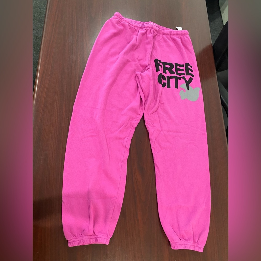 FREECITY Sweatpants tokyo pink - Picture 1 of 3